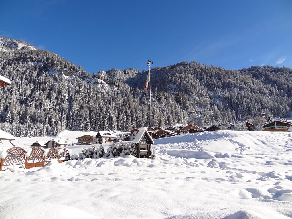 Chalet Pineta Relax Location Canazei Zewnętrze zdjęcie