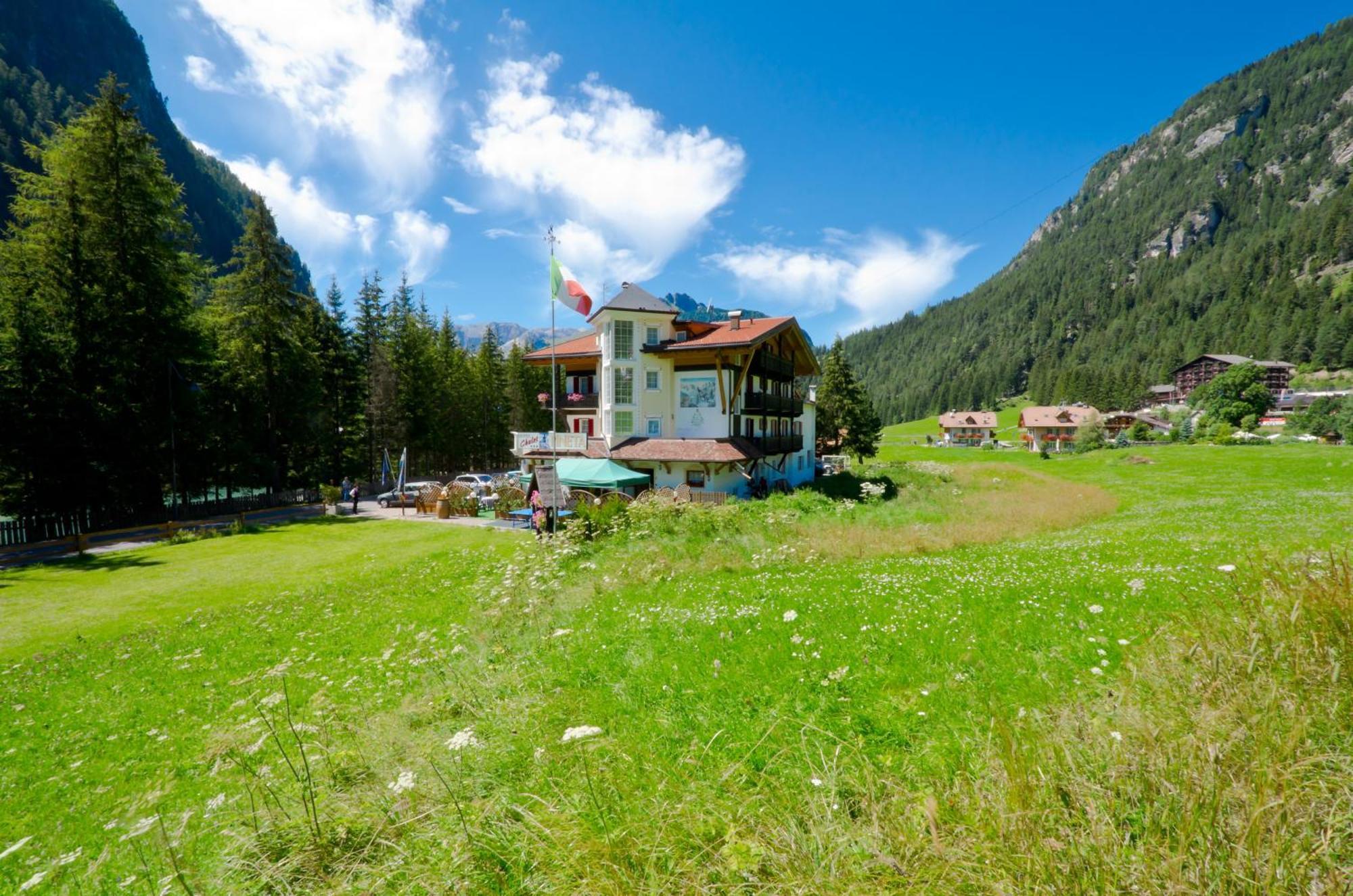 Chalet Pineta Relax Location Canazei Zewnętrze zdjęcie